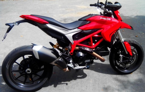 essai Ducati Hypermotard 821 3